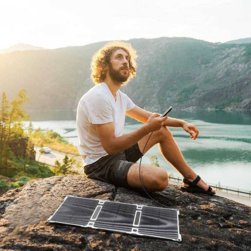 outdoor foldable solar charger.jpg
